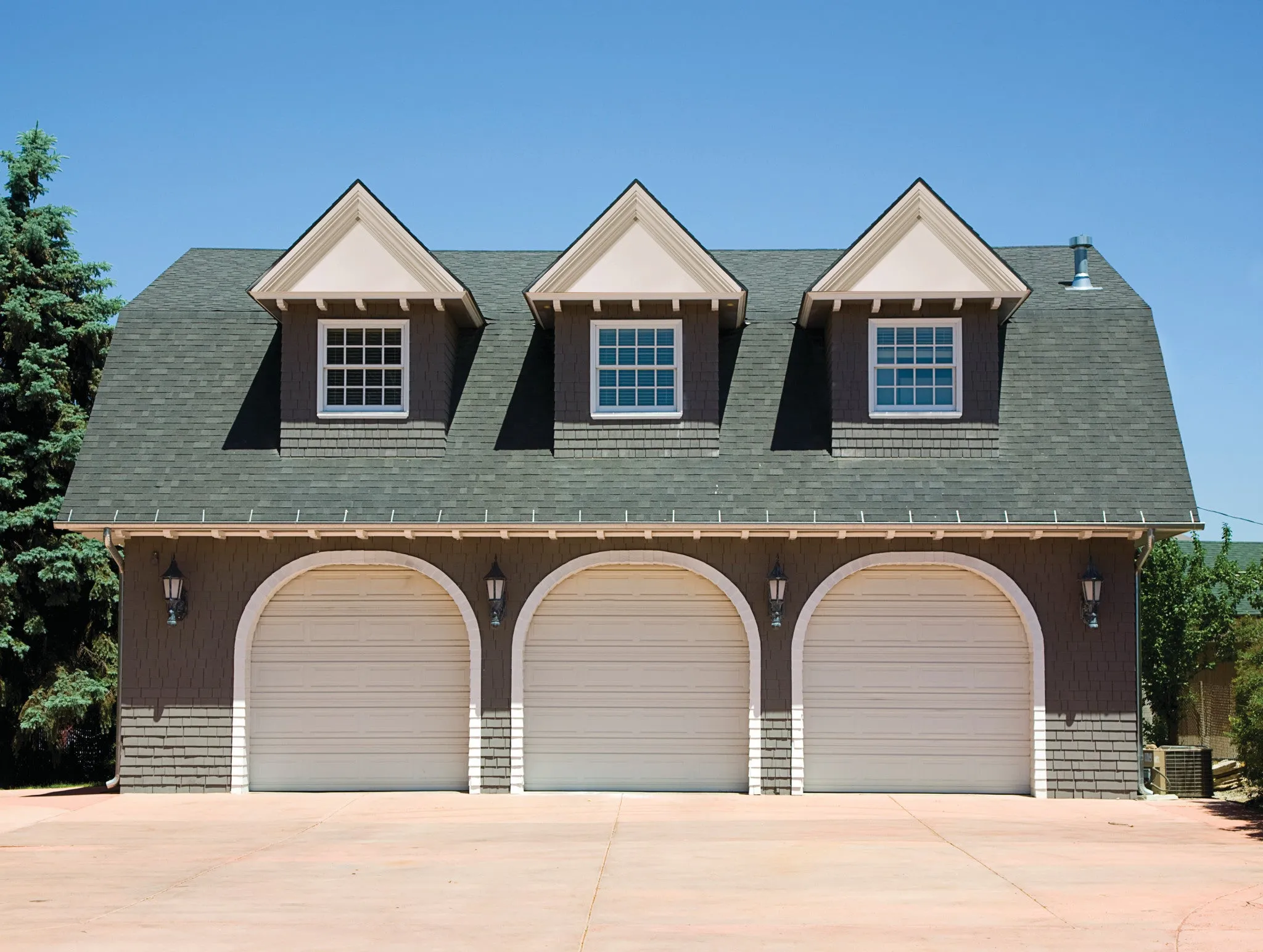 Combination Peaked Cap Pediment with Bottom Trim