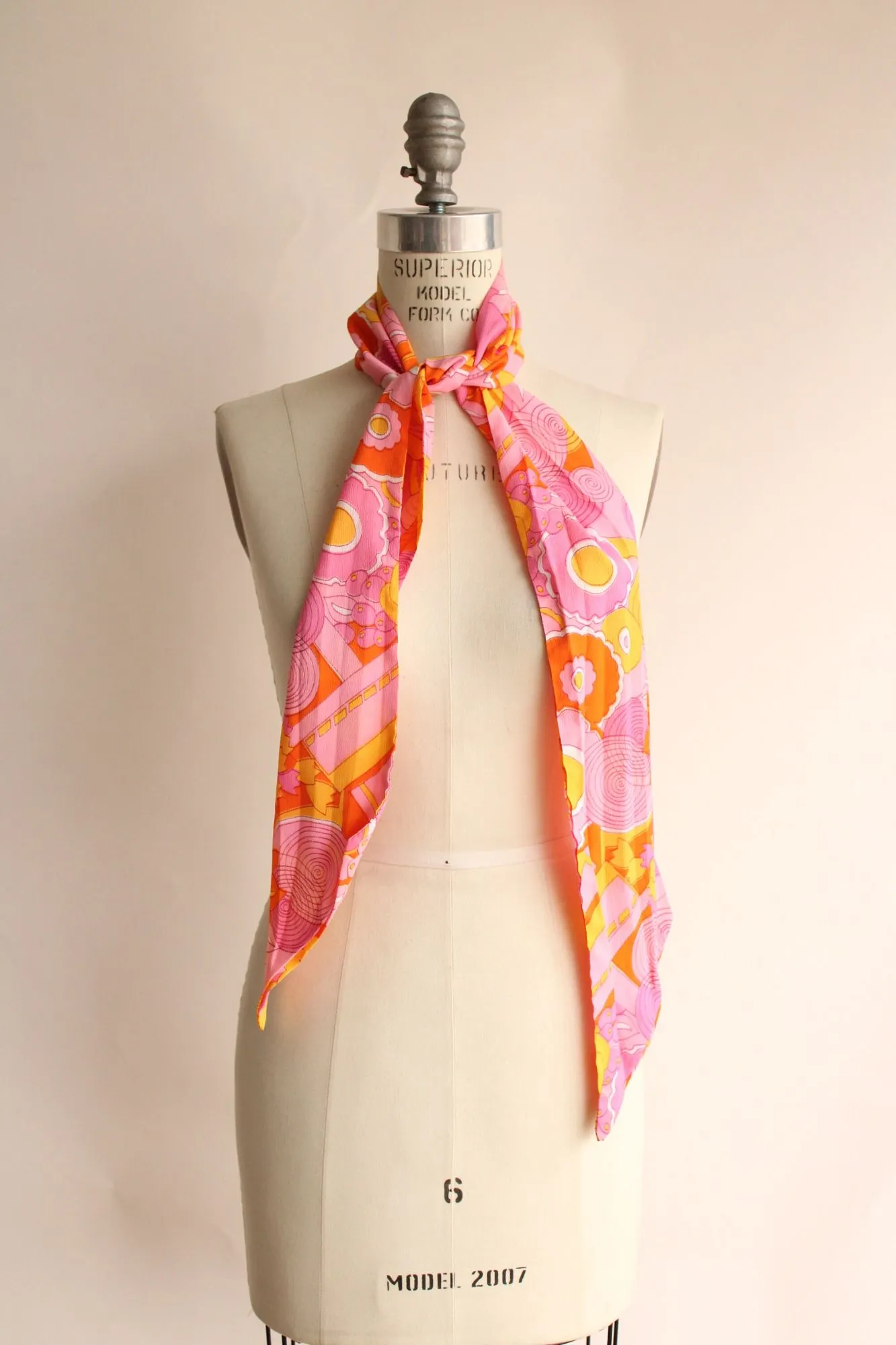 Vintage 1960s Psychedelic Floral Print Rectangle Headscarf